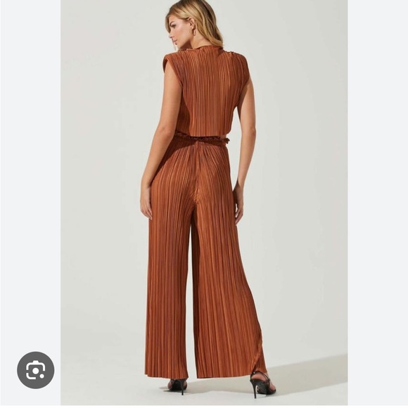 ASTR the Label: Rust Set - Picture 3 of 10